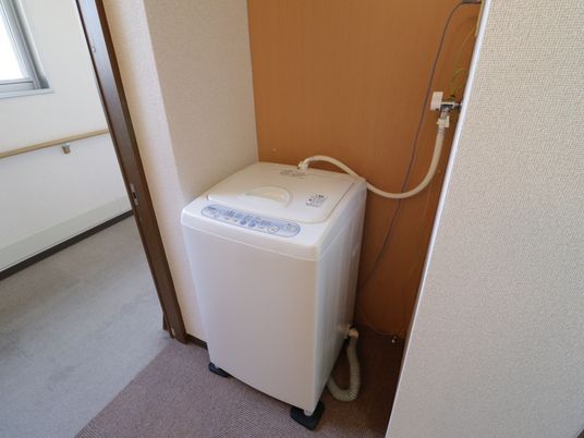 洗濯機とその設置空間