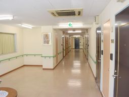 清潔感のある廊下