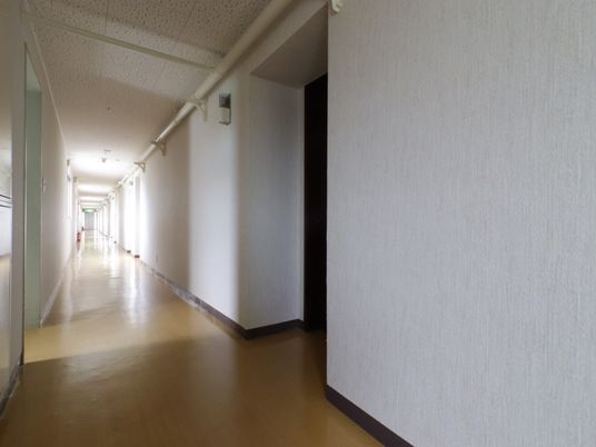 明るい廊下