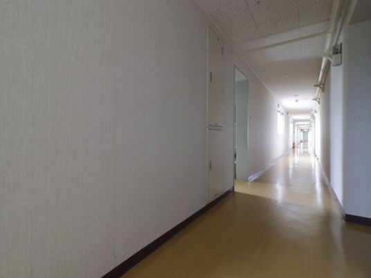 清潔感のある廊下