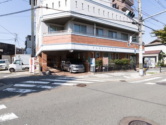 都市型施設の外観