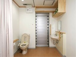 清潔感あふれるトイレスペース
