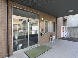 清潔なエントランス風景