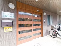 エントランスの外観
