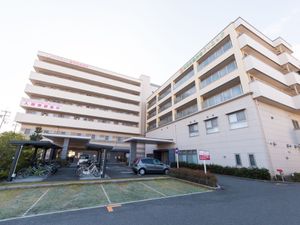多階層の建物外観