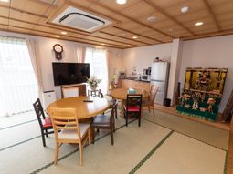 明るい和室のリビング