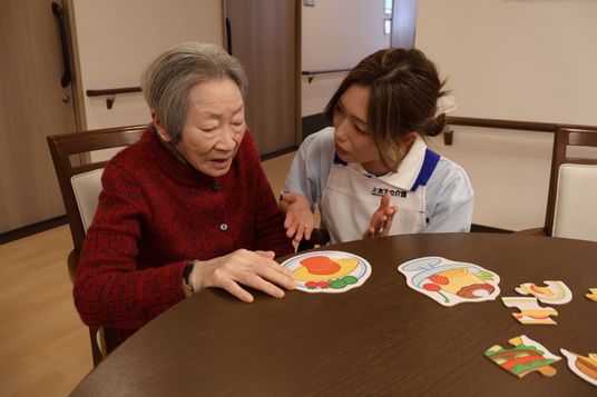 談笑中の多目的室
