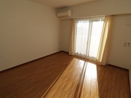 明るく広い居室