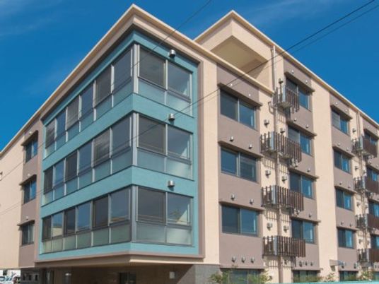 多階層のモダン建築