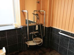 バリアフリーなトイレ設備