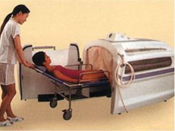 介護スタッフと利用者