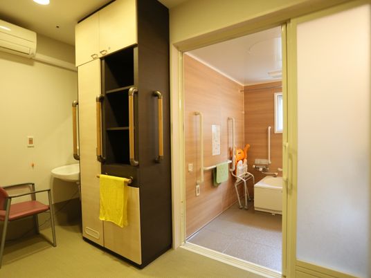 バリアフリーのトイレ付き居室