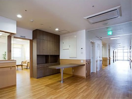 清潔な広々廊下