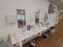 清潔な洗面所の様子