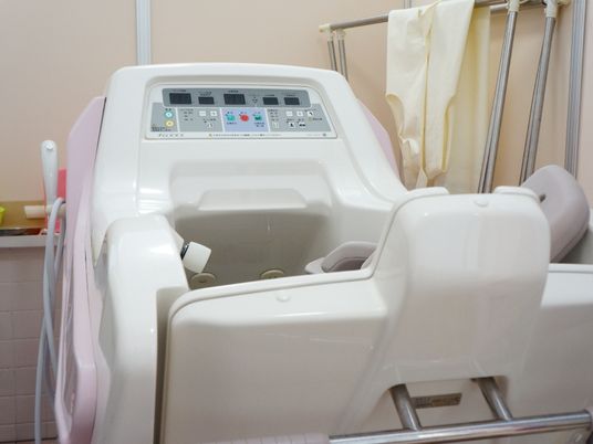 特殊浴槽と浴室備品