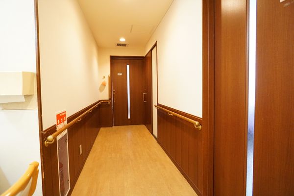 明るい廊下のイメージ