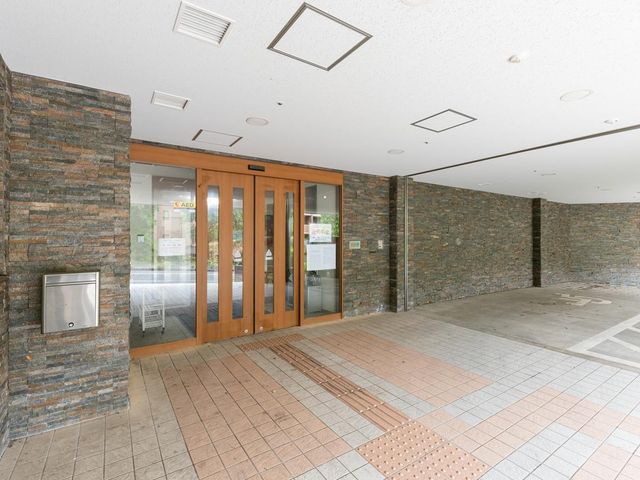 外観エントランス