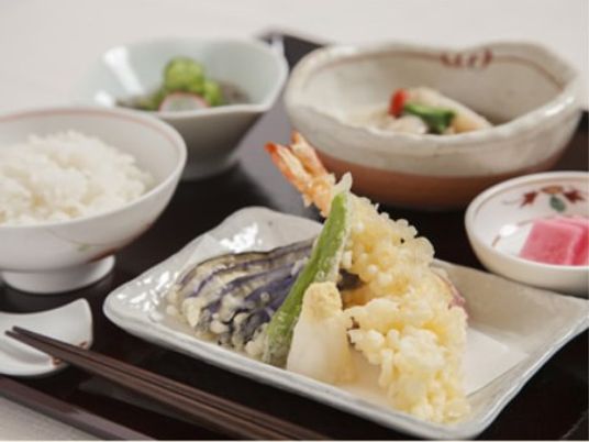 和風のお食事セット