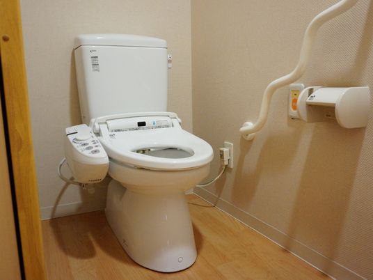 バリアフリー設計トイレ