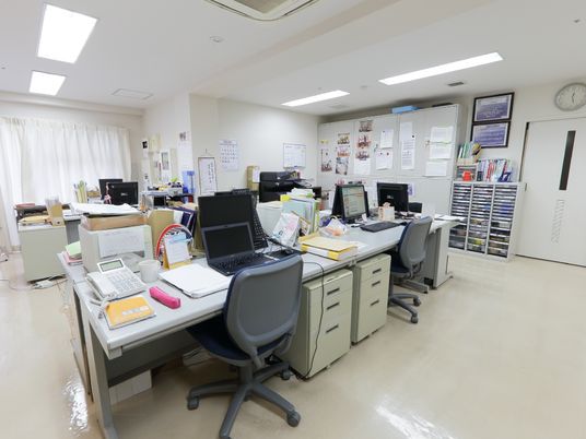 整理整頓された事務室