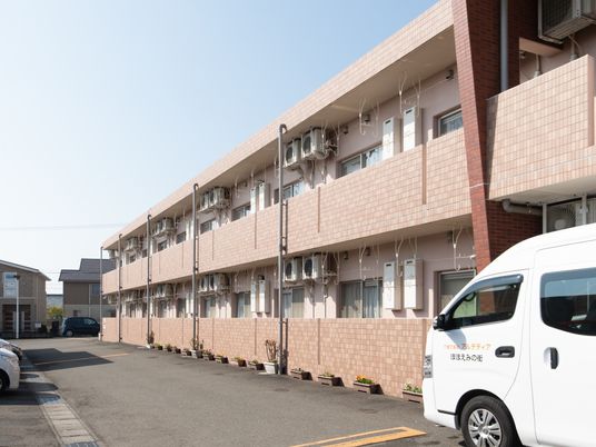 清潔な外観の建物