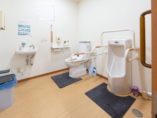 バリアフリー対応の洗面トイレ
