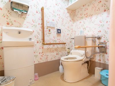 手摺り付きトイレ設備