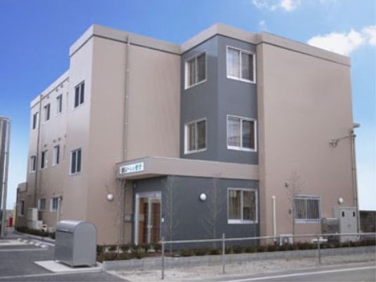 清潔な外壁の建物外観
