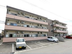 多階建て建物外観