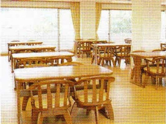 明るいダイニングの様子