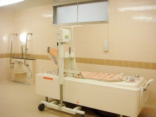 清潔な浴室設備