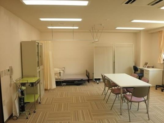 清潔な多目的スペース