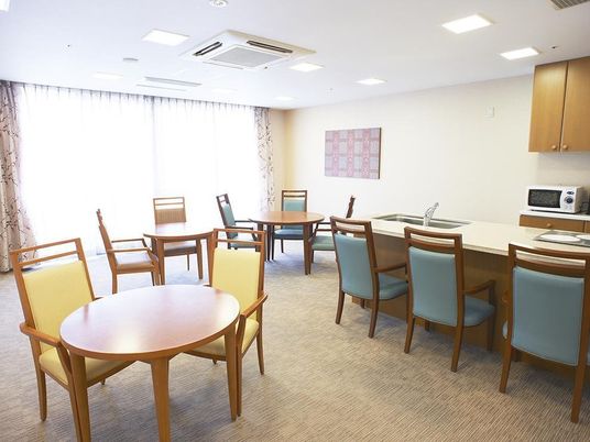 共用キッチン付きダイニング