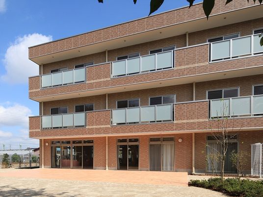 清潔感のある施設の外観