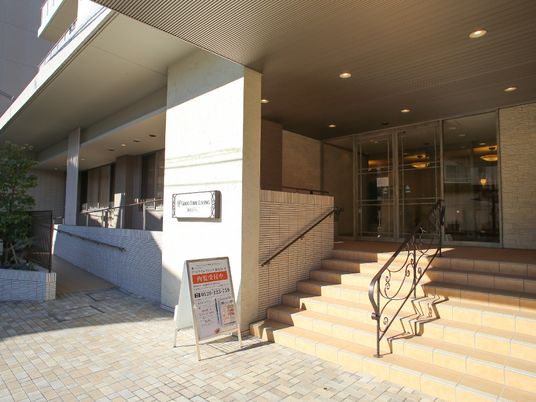 入りやすいエントランス風景