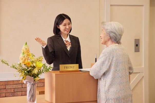 フロントでの会話