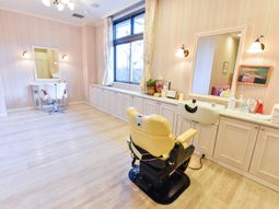 明るい理美容室