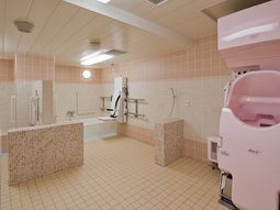 清潔感ある浴室設備