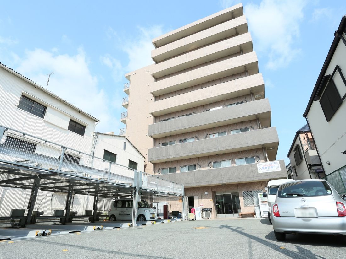 月給25万円以上 リボーン尼崎弐番館 尼崎市 の介護職 ヘルパーの求人情報 正社員 未経験可 みんなの介護求人