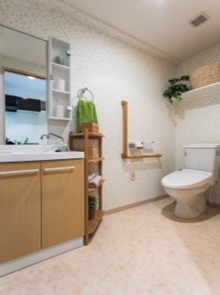 清潔な洗面トイレ空間