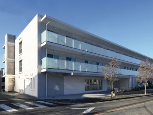 清潔感ある施設外観