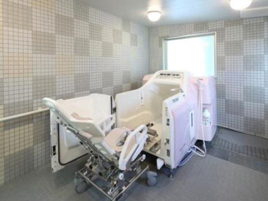 清潔な浴室設備