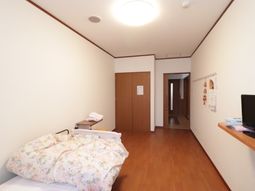 清潔な個室のインテリア