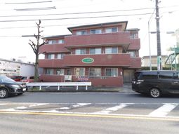 多階層の建物外観