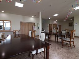 明るいダイニングルーム