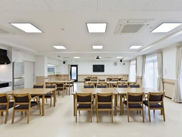広々とした清潔な食堂