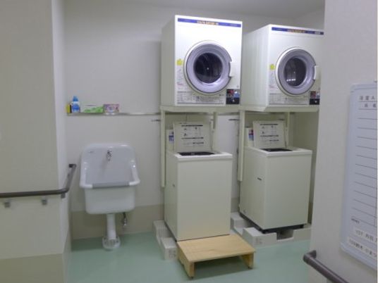 洗濯機と洗面台の設置