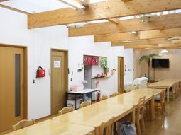 木目調ダイニングのある部屋