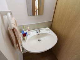 洗面所の清潔な様子