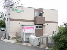 清潔感のある施設の外観